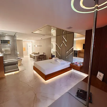 Motel Decameron (Adults Only)-3